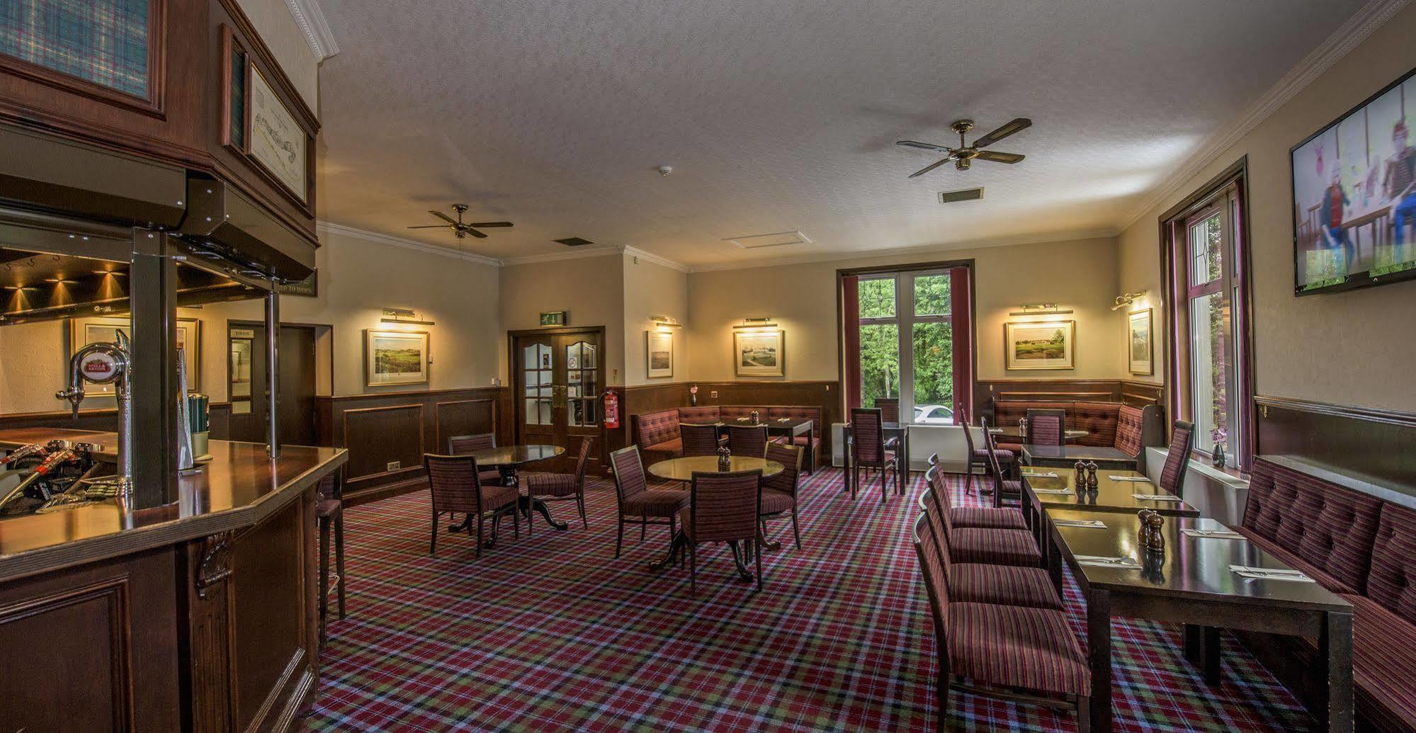 Pinehurst Lodge Hotel -Dyce, Aberdeen Esterno foto