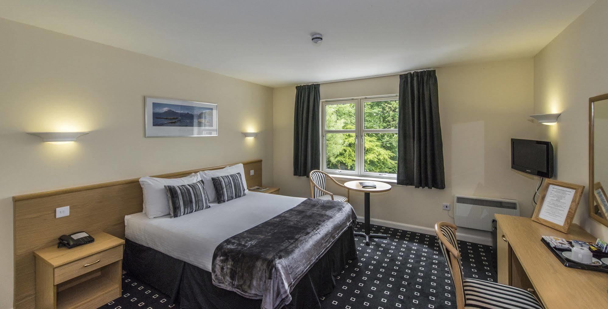 Pinehurst Lodge Hotel -Dyce, Aberdeen Esterno foto